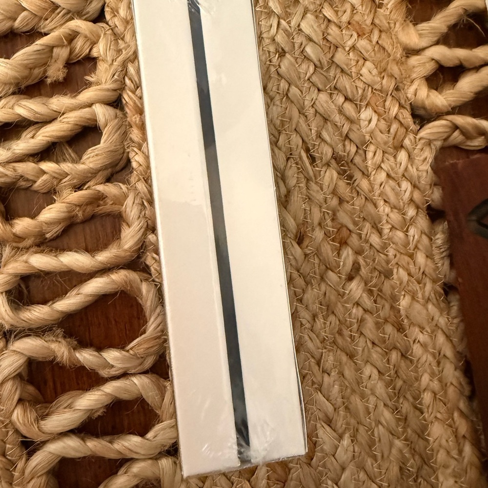 Ledger Nano X Hardware Wallet - Picture 3 of 6